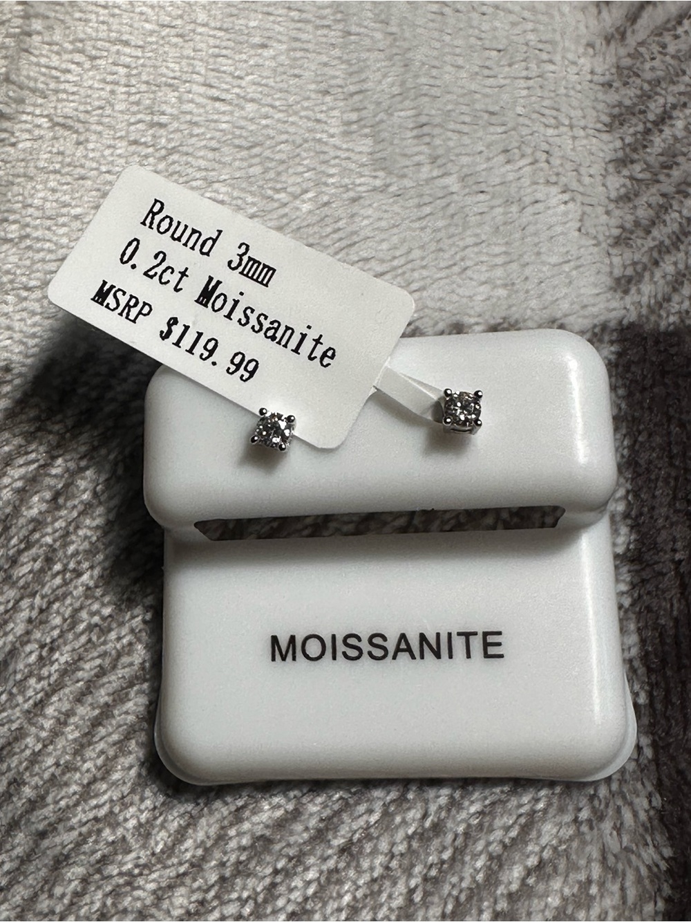 925 Sterling Silver Moissanite Round 3mm 0.2ct Stud Earrings GRA Cert.